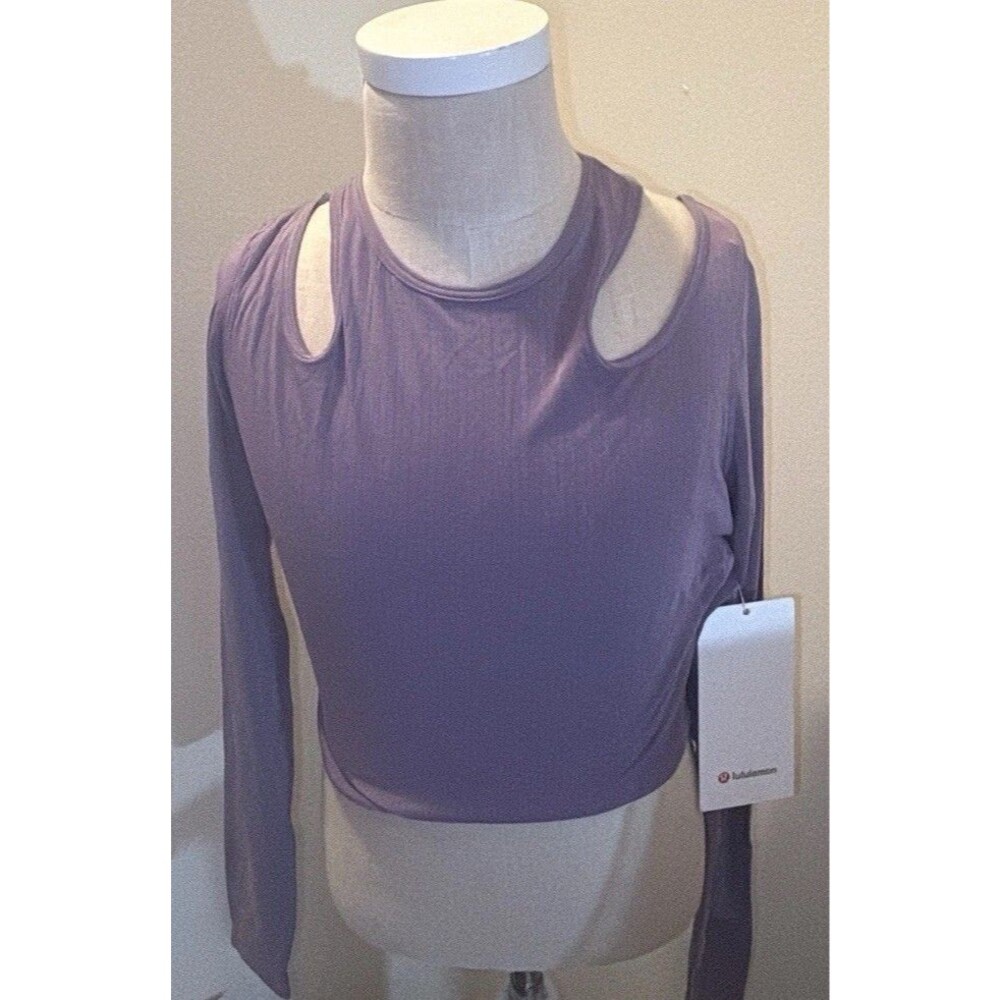 NWT LULULEMON Shoulder Cut Out Yoga Long Sleeve Top Ribbed Cropped Purple Sz 4